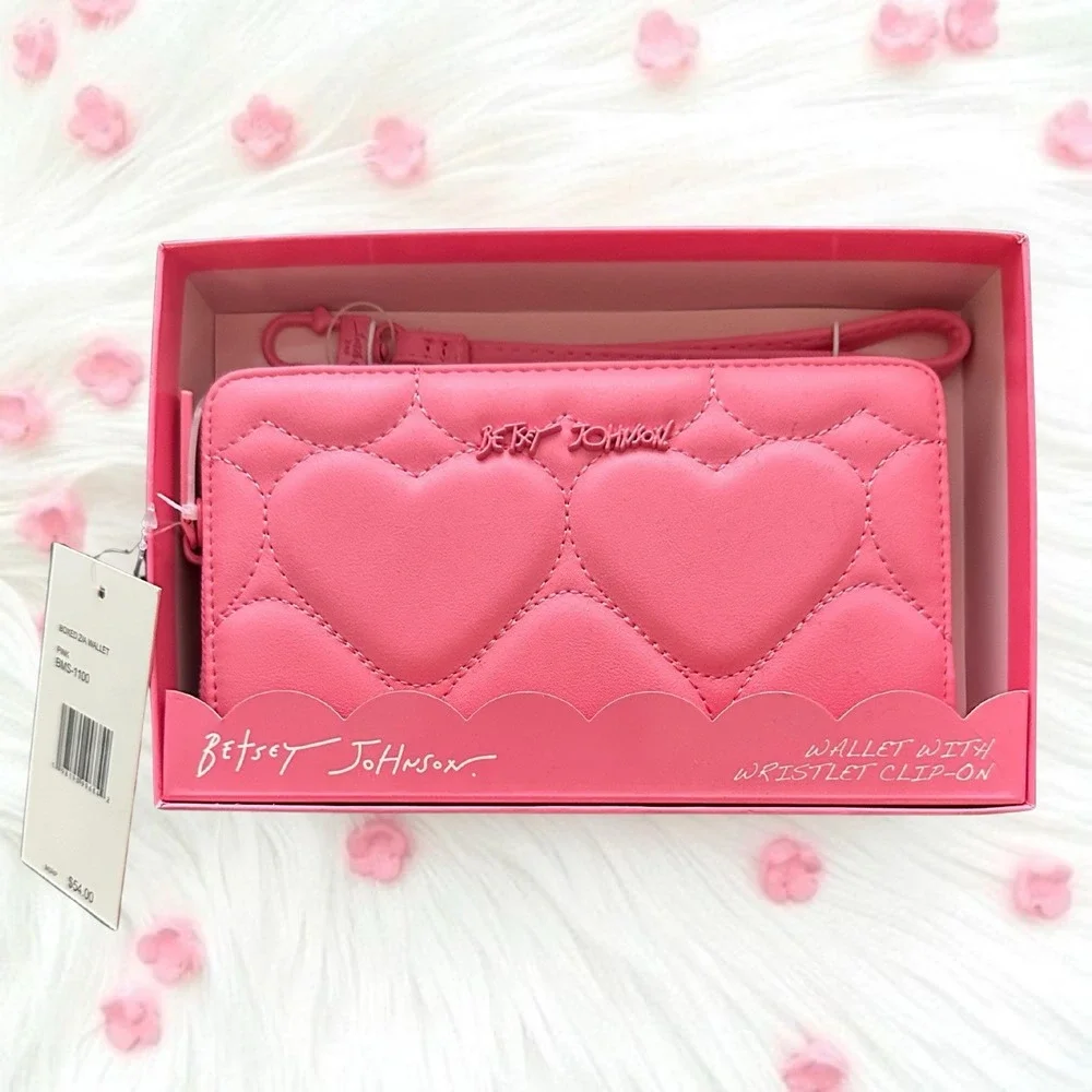 Betsey Johnson PinkHeart Quilted Wristlet Clip-On NWT in Box $54 Value